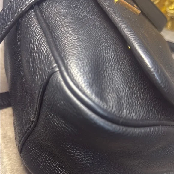 Black Leather Handbag - Picture 11 of 14